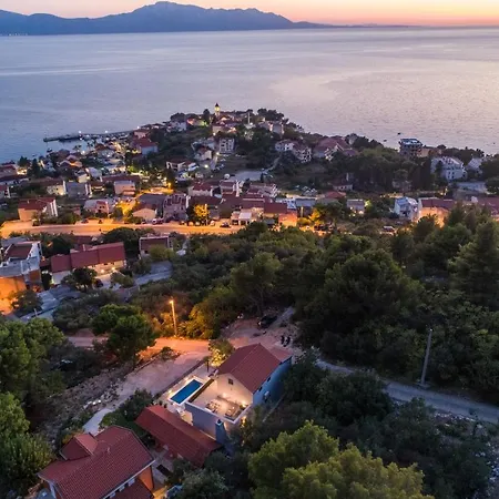 Villa Unique