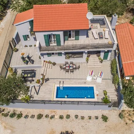 Unique Villa